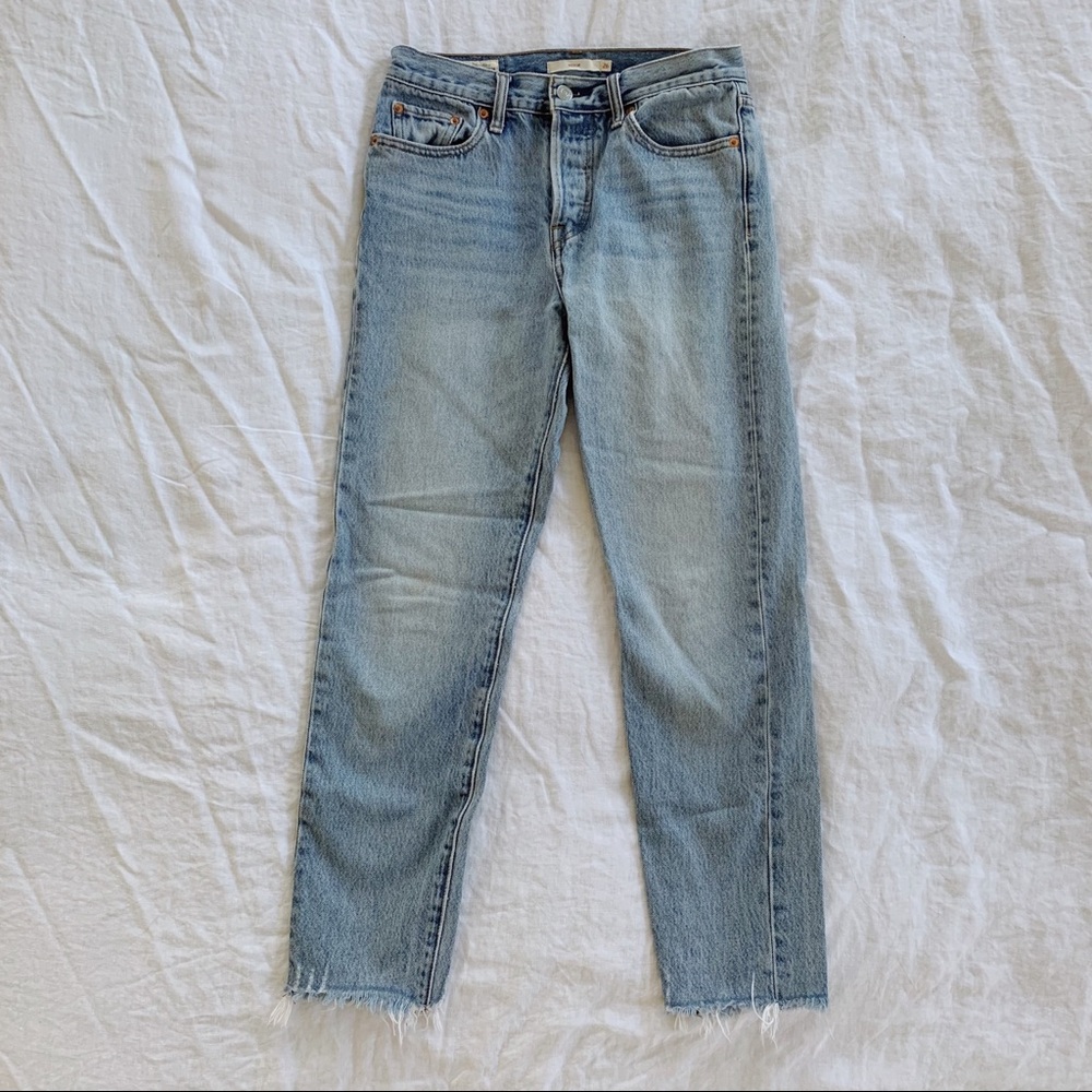 Levi’s Premium Wedgie Icon Ankle Jeans 26